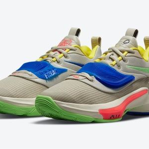 Nike Zoom Freak 3 "Primary Colors" Men's Size 8 LGHT STN/GRN STRK DA0694 100